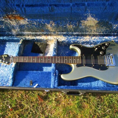 1985 Fender Stratocaster Silver Greem -        Stratocaster