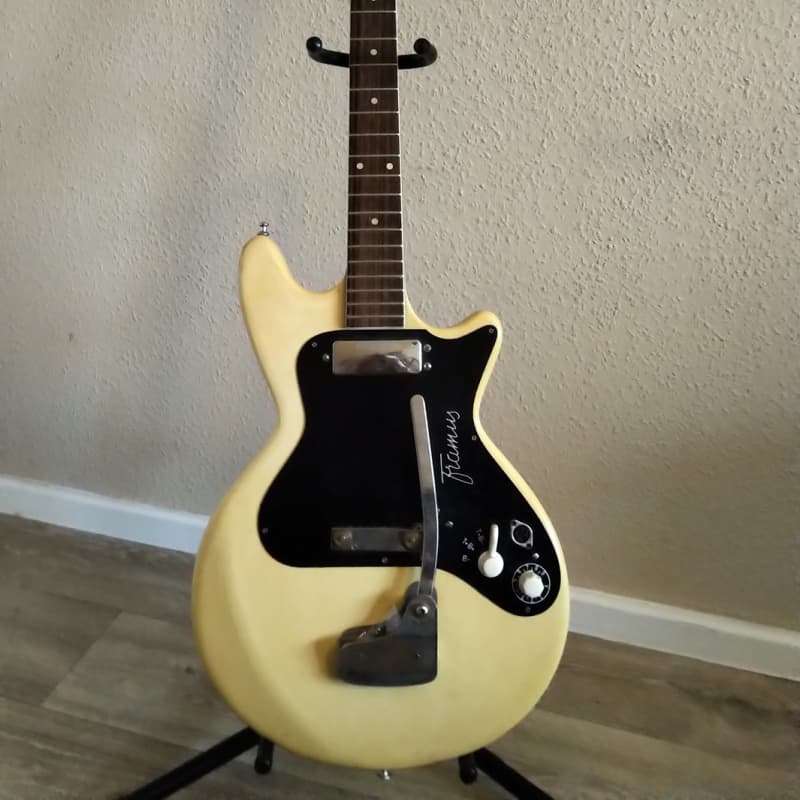 1963 Framus Strato beige –        Stratocaster