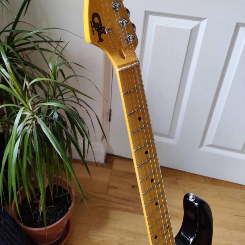 2010 - Present G&L Tribute Series S-500 with Maple Fretboa... - £350 used Guitar