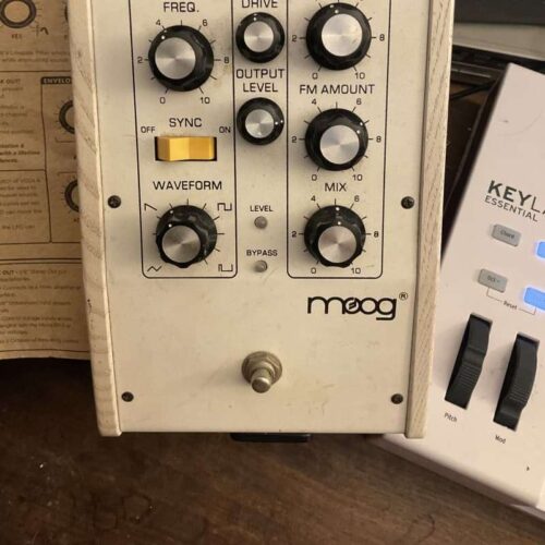 2012 Moog MF-107 Moogerfooger FreqBox White -        EQ