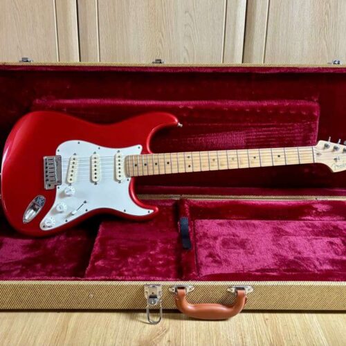 2006 Fender Stratocaster Gloss -        Stratocaster