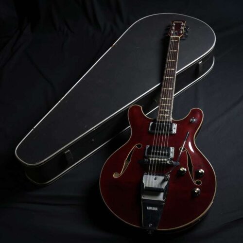 1967 - 1972 Yamaha SA-50 T Hollow Body with Tremolo Cherry Red -        Hollow Body