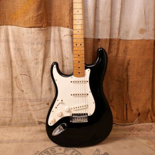 1982 Fender Stratocaster Lefty Black -        Stratocaster