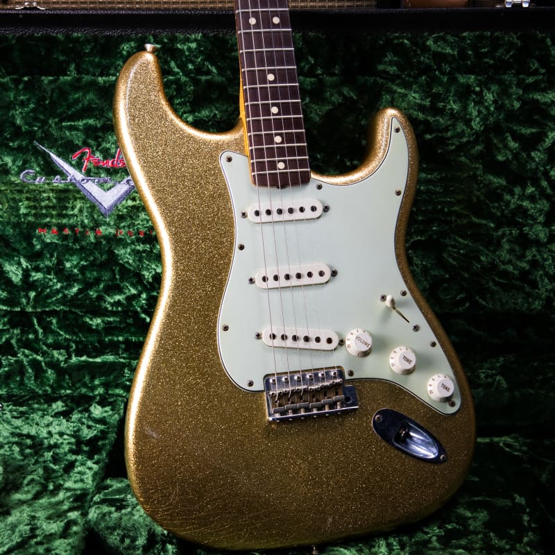 2005 Fender Master Design Gold Sparkle - £4295 used Guitar