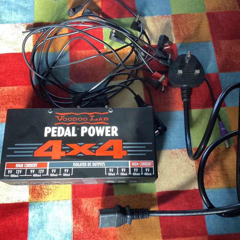 used 2010s Voodoo Lab Pedal Power 4X4 Black - Effect Pedal