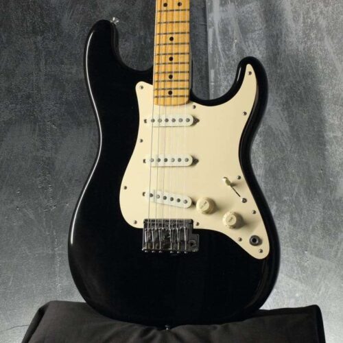 1983 Fender Fender Standard Stratocaster Black 1983 Standard -        Stratocaster