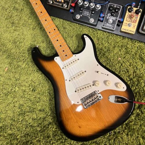 1993 Fender Stratocaster ST54-75RV Two tone Sunburst -        Stratocaster