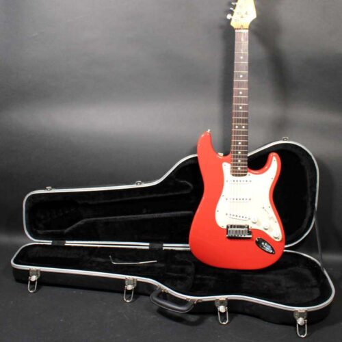 2000 Fender Stratocaster red -        Stratocaster