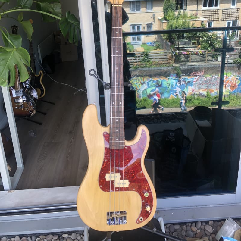 2024 Custom Precision Bass Nitrocellulose - £350 used Guitar