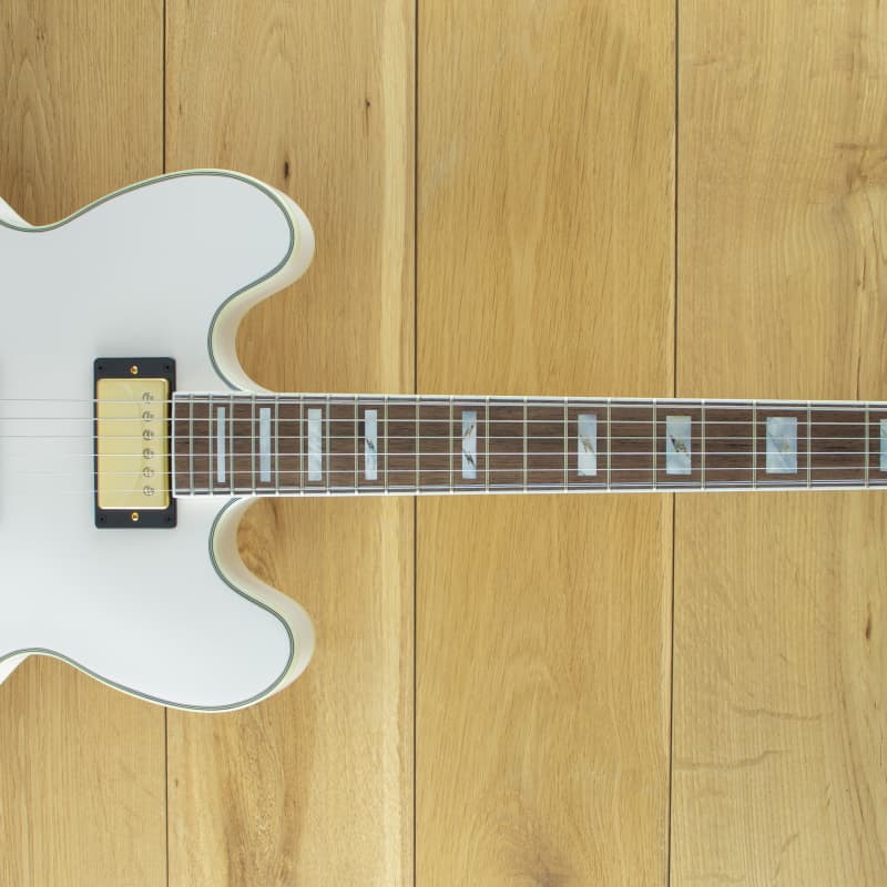 Epiphone Sheraton White - £649.17 new Guitar