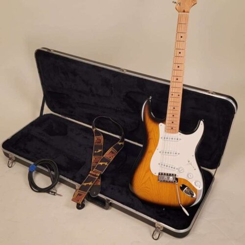 1991 Fender Stratocaster Sunburst -        Stratocaster