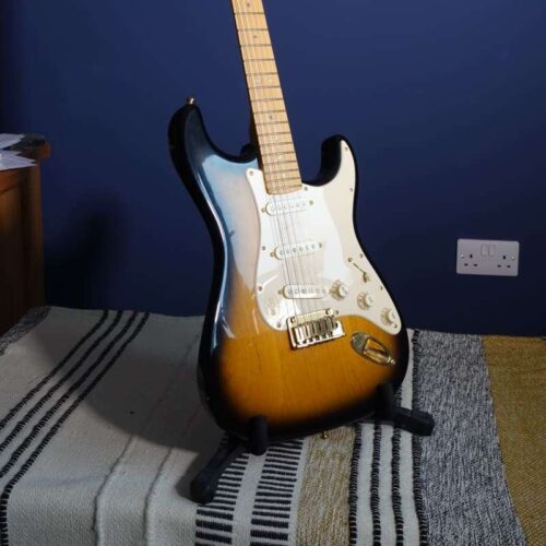 2004 Fender 50th Anniversary American Deluxe Stratocaster Sunb... -        Stratocaster