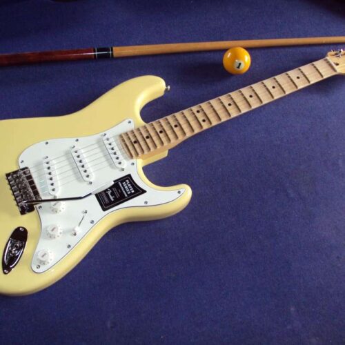 2022 Fender Player Stratocaster buttercream -        Stratocaster