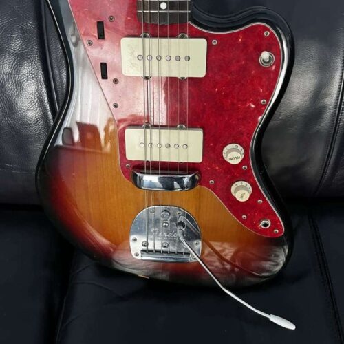 1996 Fender jazzmaster sunburst -        Jazzmaster