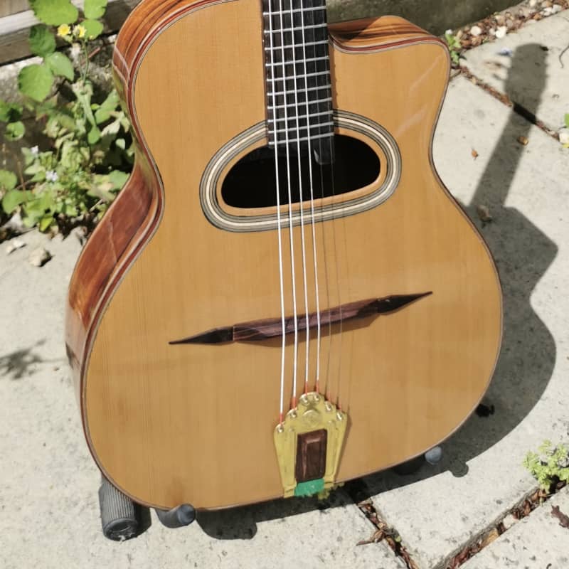 2022 Gypsy jazz Meredith guitars Grande bouche Natural - £2200 used Guitar