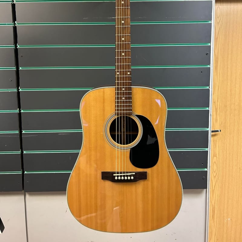 2012 Aria AD-35N Natural Gloss – £270 used Guitar