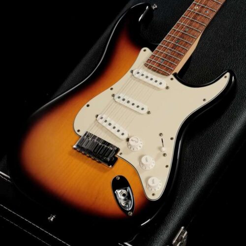 Fender American Deluxe Stratocaster SCN Pickups S-1 [SN DZ515... -        Stratocaster