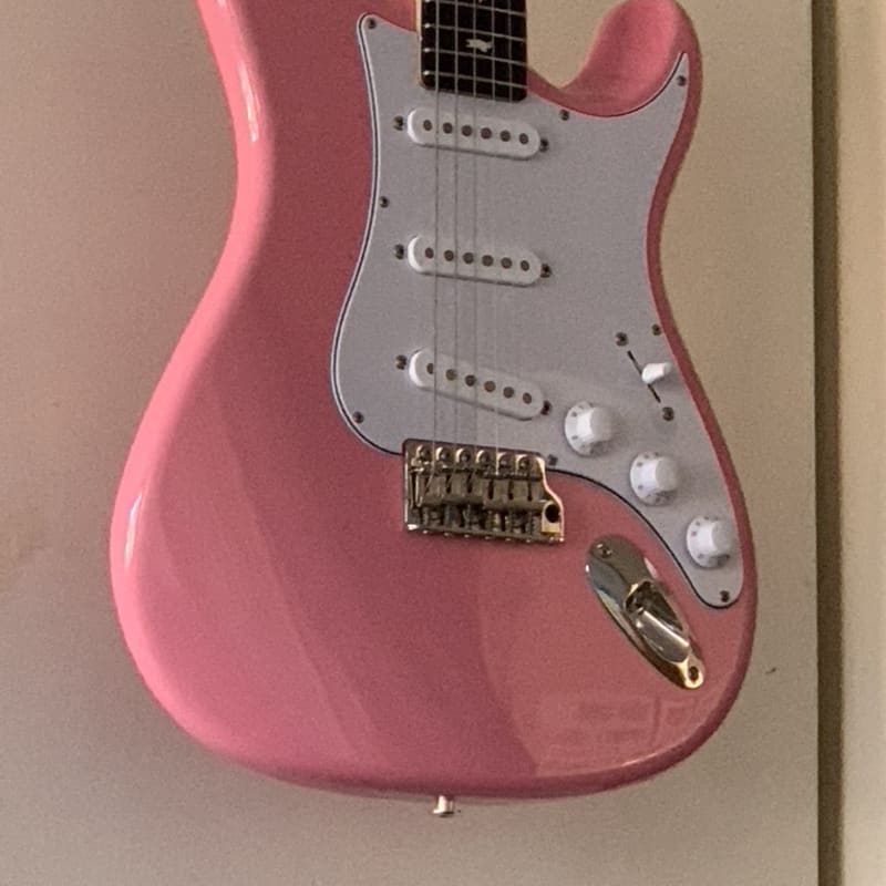 2022 PRS Silver Sky Roxy Pink - £1800 used Guitar