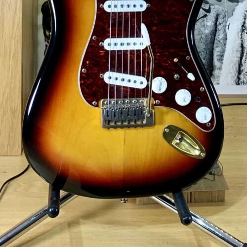 2000 Fender Stratocaster Sunburst -        Stratocaster