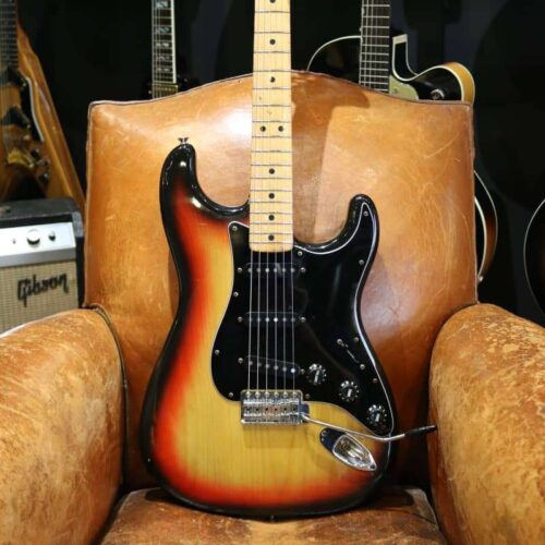 1978 - 1981 Fender Stratocaster with Maple Fretboard Sunburst -        Stratocaster