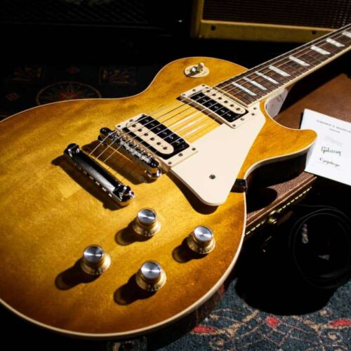 2019 - Present Gibson Les Paul Classic Honeyburst -         Les Paul