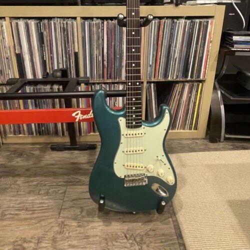 1997 Fender Stratocaster Ocean Turquoise Metallic -        Stratocaster