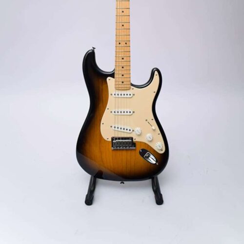 2004 Fender Stratocaster 50th anniversary Sunburst -        Stratocaster