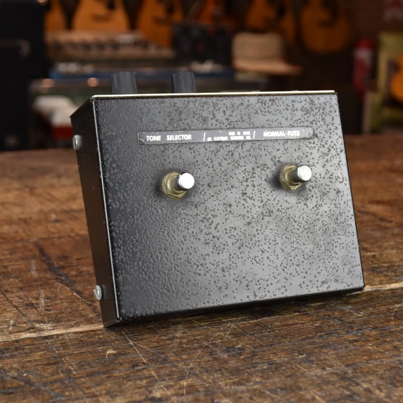 used Late 1960's Ace Tone Fuzz Master FM-2 Black - Effect Pedal