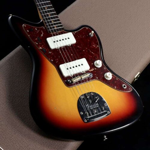 Fender 1962 Jazzmaster Journeyman Relic 3-Color Sunburst [SN ... -        Jazzmaster