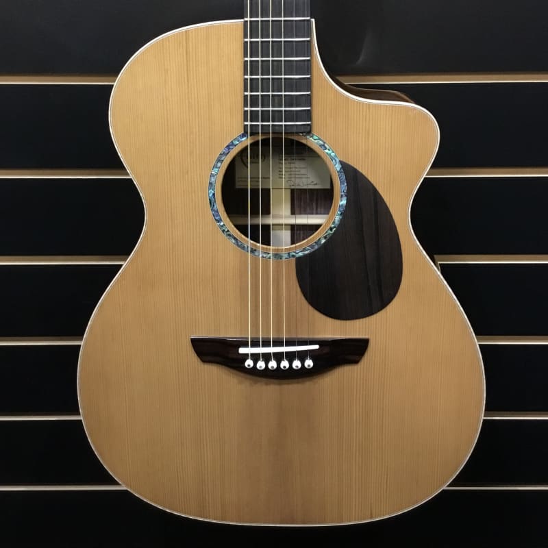 Faith Legacy Earth Rosewood FG2HCE Natural Gloss - £1299 new Guitar