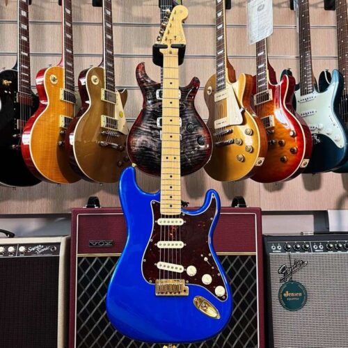 2002 Fender Fender Stratocaster American Standard 2002 pick-up... -        Stratocaster