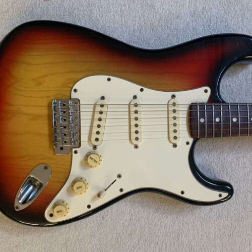 1976 Fender Stratocaster 3 Tone Sunburst -        Stratocaster