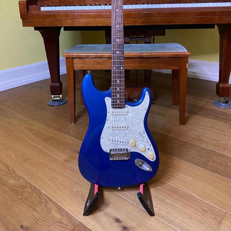 2000s Aria STG Metallic Blue - £109 used Guitar