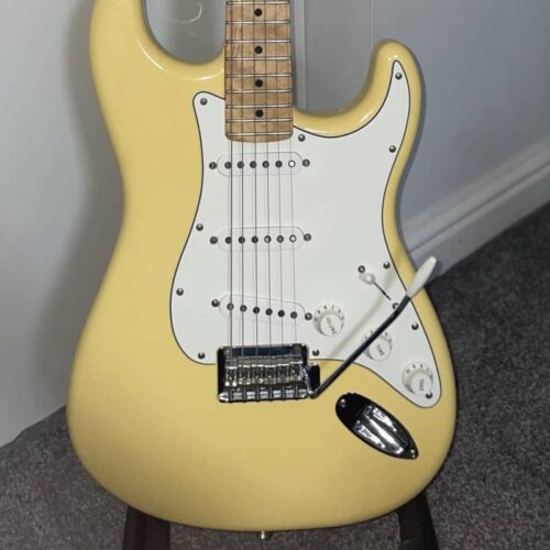 2018 - Present Fender Player Stratocaster with Maple Fretboard... -        Stratocaster