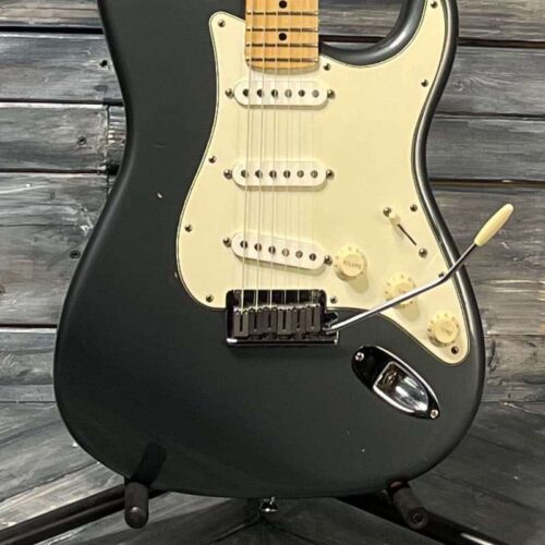 2006 Fender Stratocaster Gray -        Stratocaster