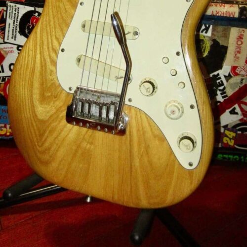 1983 Fender Stratocaster Elite Natural -        Stratocaster