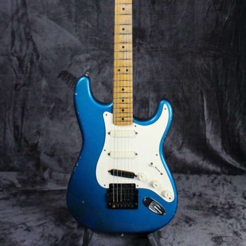 1986 Fender AVRI Stratocaster Blue -        Stratocaster