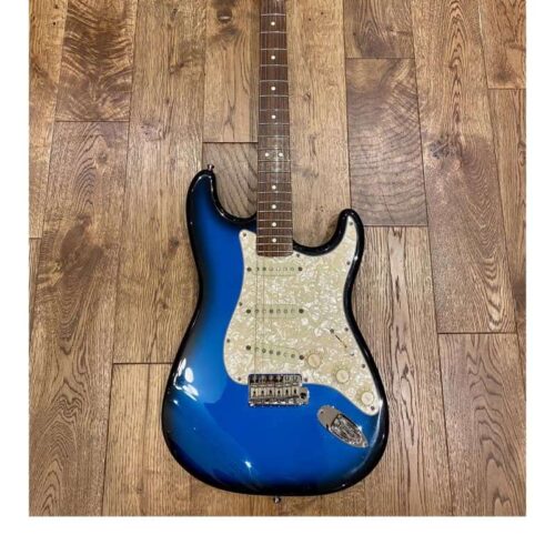 1995 Fender Fender Stratocaster Bonnie Raitt Signature 1995 Bl... -        Stratocaster