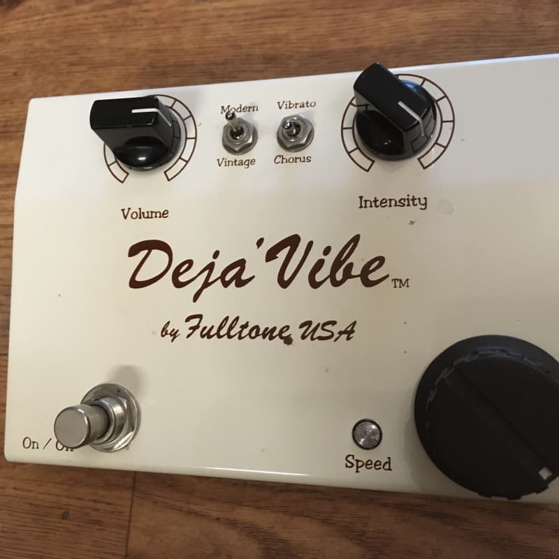 used 2010s Fulltone Mini Deja Vibe Cream - Effect Pedal