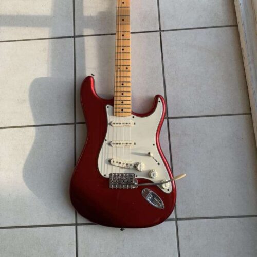 2006 Fender Eric Johnson Stratocaster Candy Apple Red -        Stratocaster