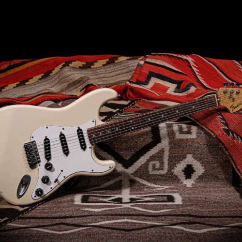 1994 Fender Stratocaster 70's Reissue Olympic White -        Stratocaster