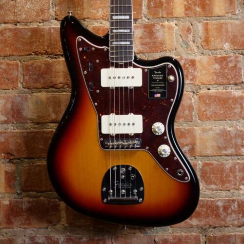 2023 Fender 66' Jazzmaster Sunburst - £2150 new Guitar