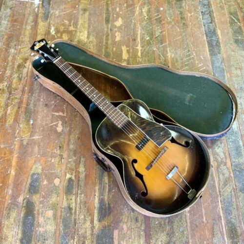 1930 Recording King M-2 archtop acoustic guitar Sunburst -         Vintage