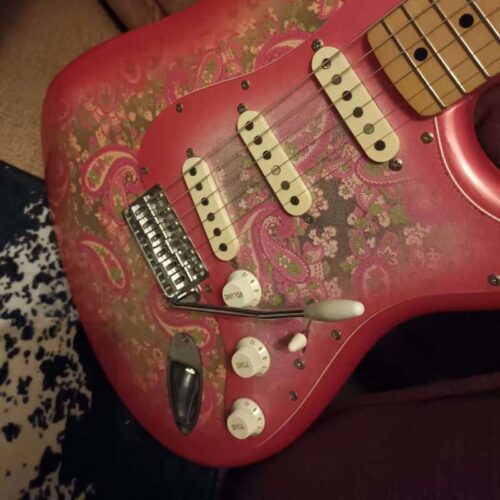 1985 Fender Stratocaster Paisley Pink -        Stratocaster