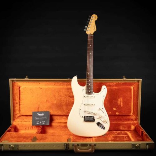 2001 - Present Fender Jeff Beck Artist Series Stratocaster wit... -        Stratocaster