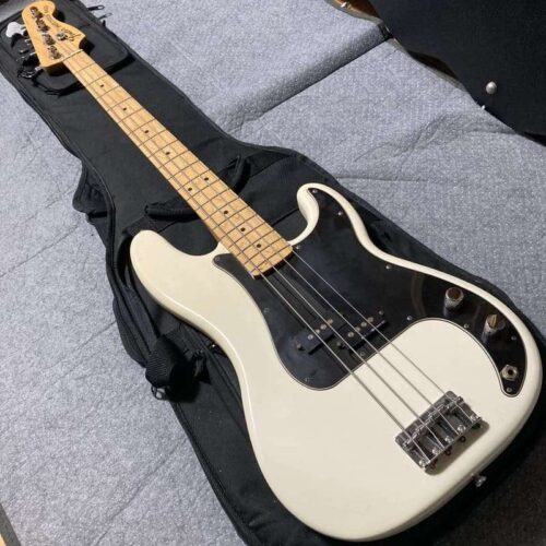 2015 Fender Precision Bass Olympic White -         Precision Bass