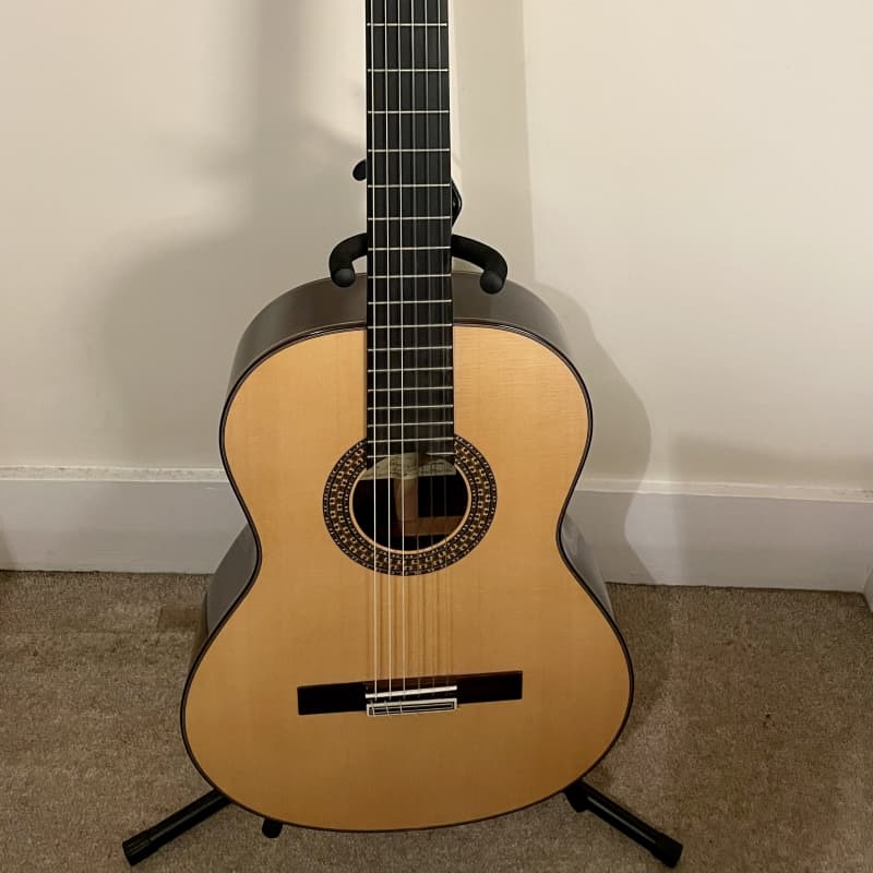 Alhambra 9PA Spruce Top - £950 used Guitar