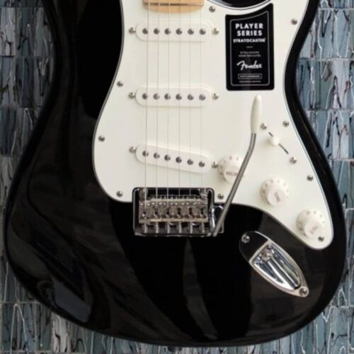 Fender Player Series Stratocaster, Maple Fingerboard, Black Black -        Stratocaster