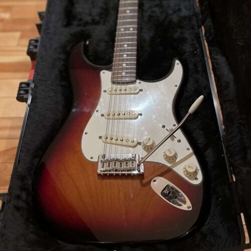 2015 Fender American Standard Stratocaster Sunburst -        Stratocaster