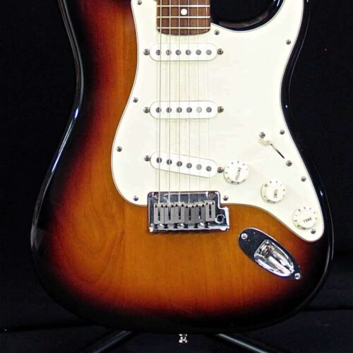 2002 Fender Stratocaster Gloss Tobacco Sunburst -        Stratocaster